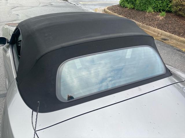 2003 BMW Z4 2.5i
