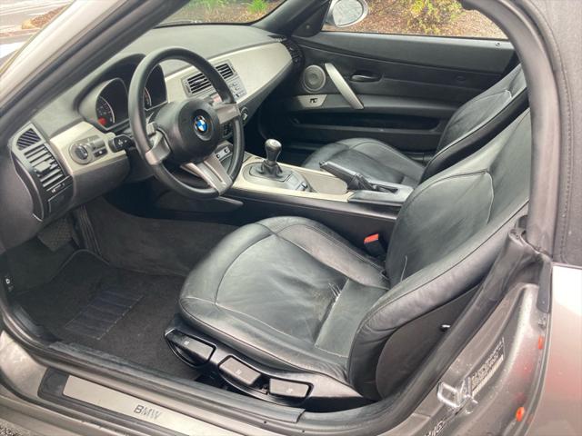 2003 BMW Z4 2.5i