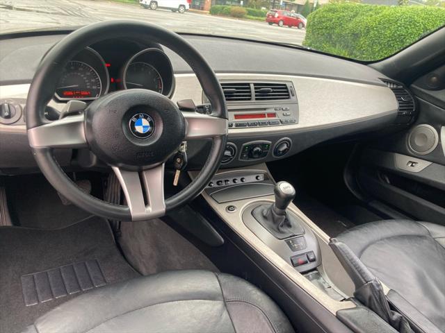 2003 BMW Z4 2.5i