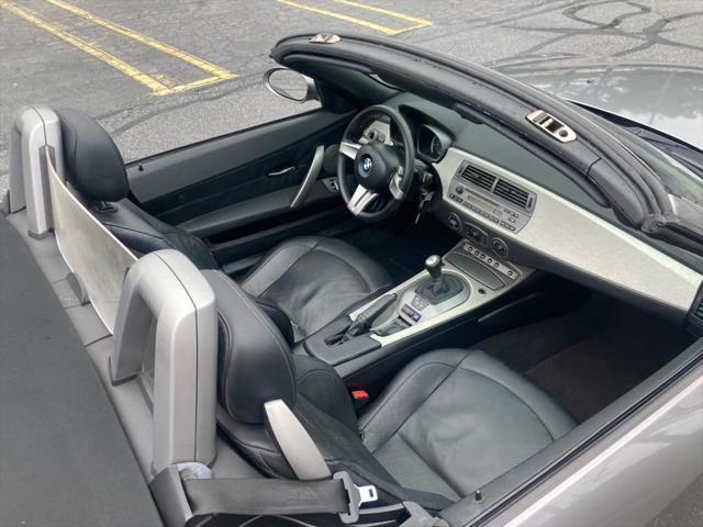 2003 BMW Z4 2.5i