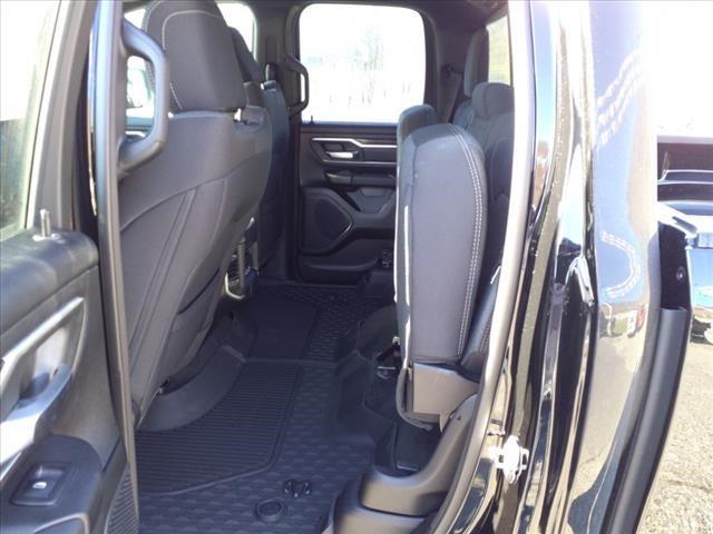 2023 RAM Ram 1500 RAM 1500 BIG HORN QUAD CAB 4X4 64 BOX