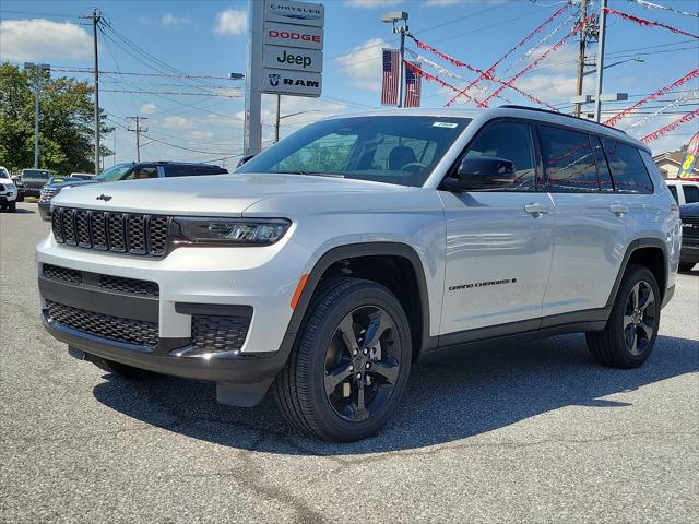 2023 Jeep Grand Cherokee GRAND CHEROKEE L ALTITUDE 4X4