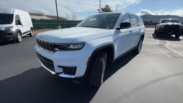 2023 Jeep Grand Cherokee GRAND CHEROKEE L LIMITED 4X4