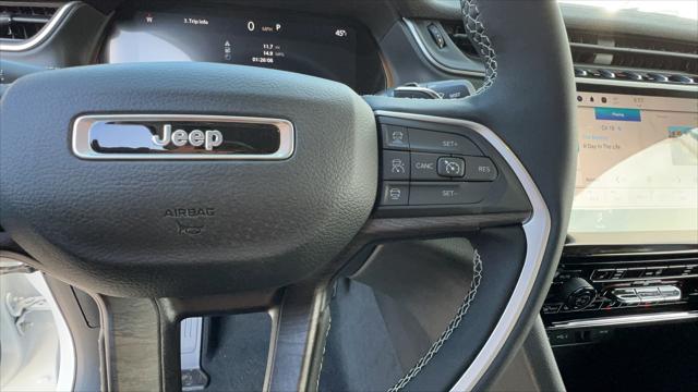 2023 Jeep Grand Cherokee GRAND CHEROKEE L LIMITED 4X4