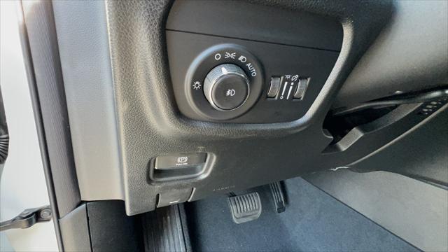 2023 Jeep Grand Cherokee GRAND CHEROKEE L LIMITED 4X4