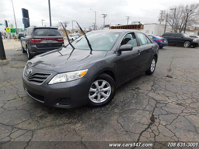 2011 Toyota Camry LE for sale in Midlothian, IL