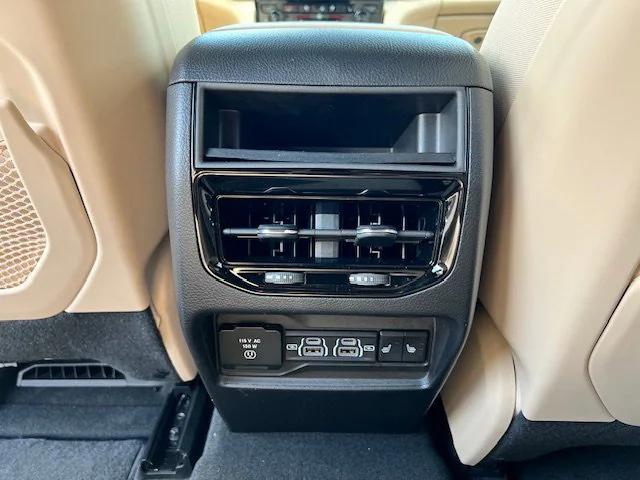 2022 Jeep Grand Cherokee Limited 4x4