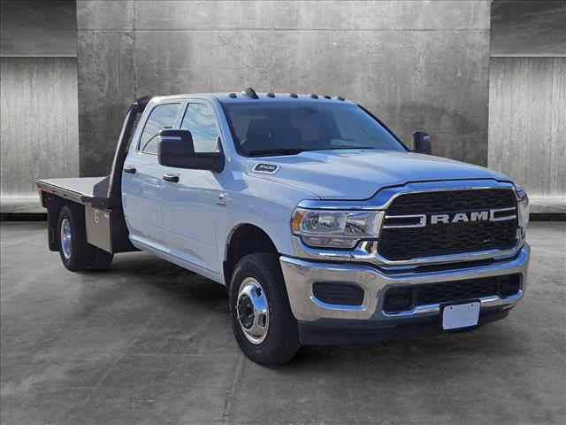 2023 RAM Ram 3500 Chassis Cab RAM 3500 TRADESMAN CREW CAB CHASSIS 4X4 60 CA