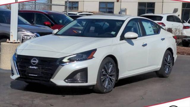 2023 Nissan Altima SV FWD for sale near Oak Lawn, IL