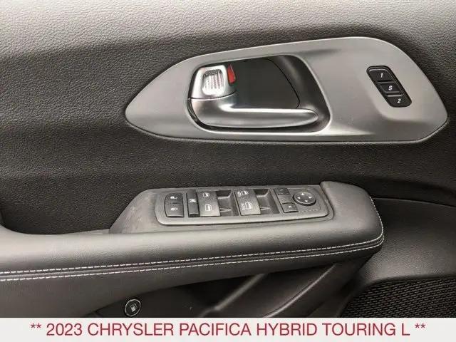 2023 Chrysler Pacifica Hybrid Touring L