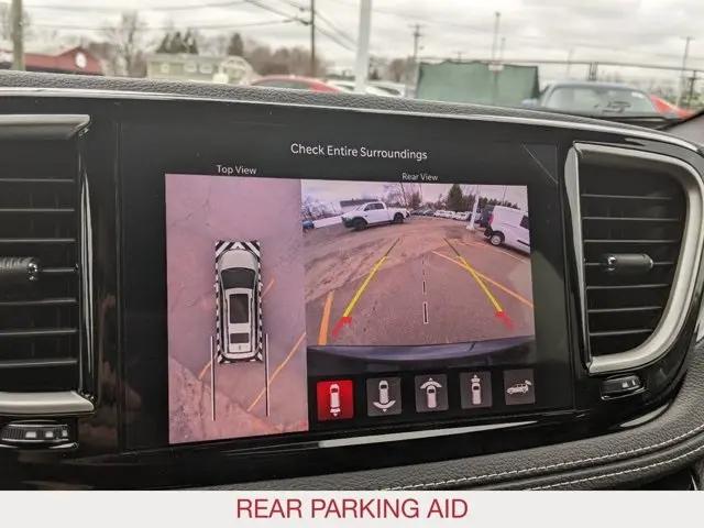 2023 Chrysler Pacifica Hybrid Touring L