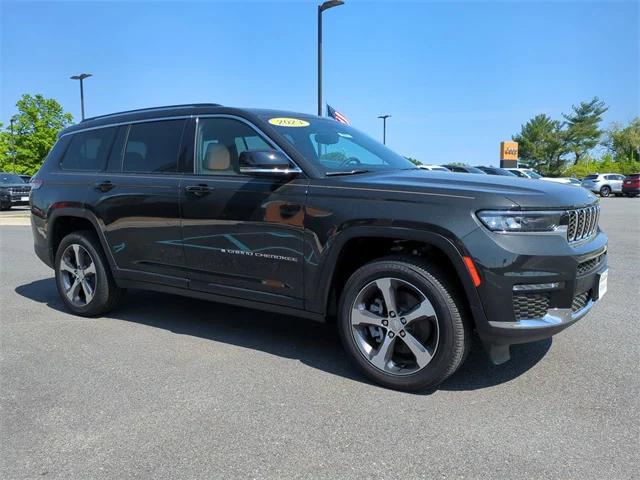 2023 Jeep Grand Cherokee GRAND CHEROKEE L LIMITED 4X4