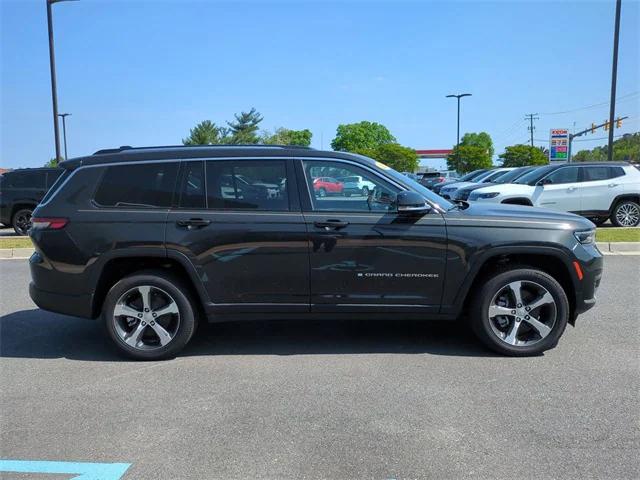 2023 Jeep Grand Cherokee GRAND CHEROKEE L LIMITED 4X4