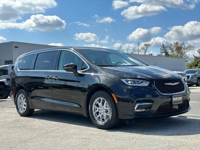 2023 Chrysler Pacifica PACIFICA TOURING L