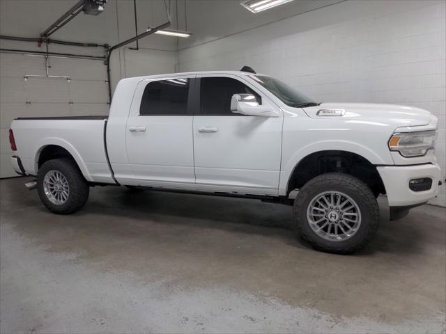 2022 RAM 3500 Laramie Mega Cab 4x4 64 Box