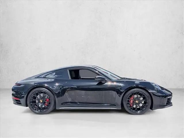 2021 Porsche 911 Carrera