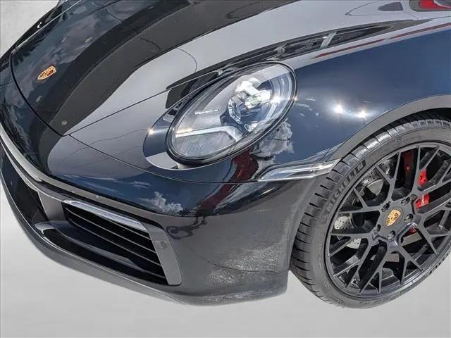 2021 Porsche 911 Carrera