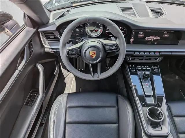 2021 Porsche 911 Carrera