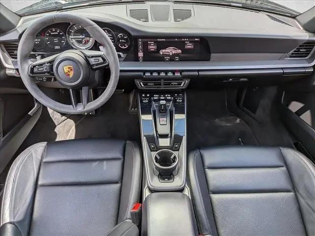 2021 Porsche 911 Carrera