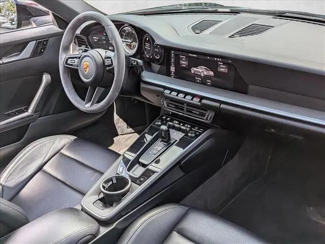 2021 Porsche 911 Carrera