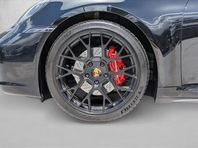 2021 Porsche 911 Carrera