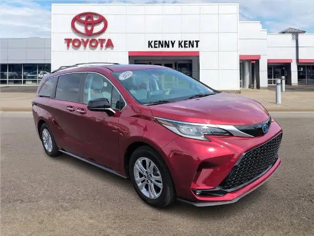 2022 Toyota Sienna XSE for sale in Evansville, IN