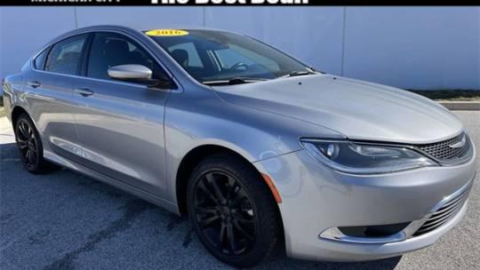 2016 Chrysler 200 Limited for sale in Michigan City, IN