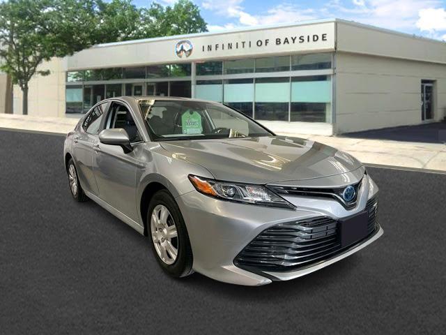 2019 Toyota Camry Hybrid LE [15]
