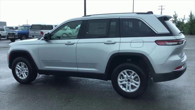 2023 Jeep Grand Cherokee GRAND CHEROKEE LAREDO 4X4