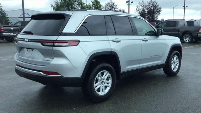 2023 Jeep Grand Cherokee GRAND CHEROKEE LAREDO 4X4
