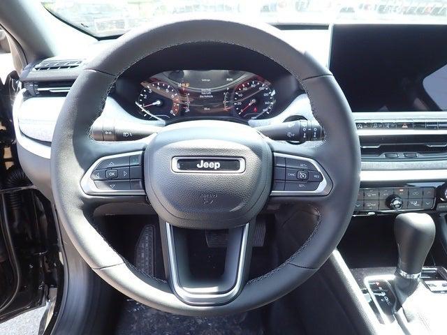 2023 Jeep Compass COMPASS LATITUDE 4X4