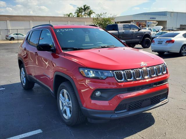 2023 Jeep Compass COMPASS LATITUDE 4X4