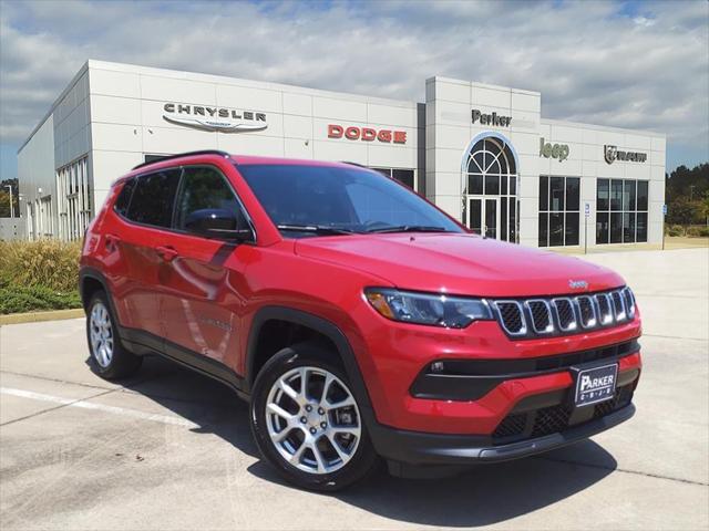 2023 Jeep Compass COMPASS LATITUDE LUX 4X4