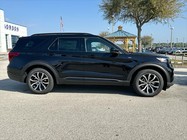 2023 Ford Explorer ST-Line