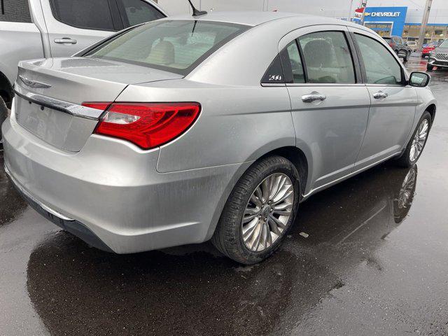 2011 Chrysler 200 Limited