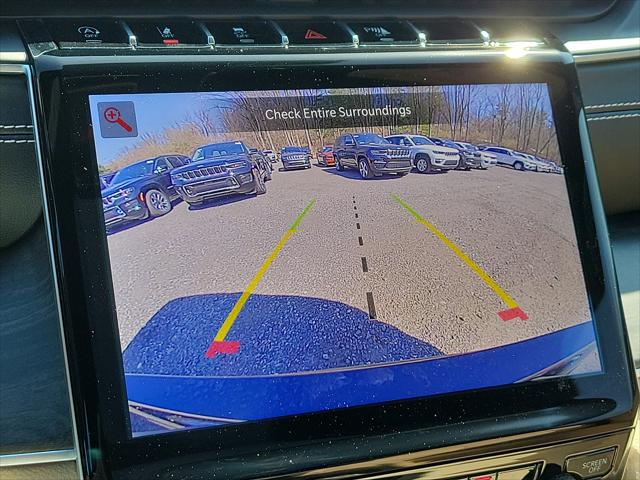 2023 Jeep Grand Cherokee GRAND CHEROKEE L LIMITED 4X4