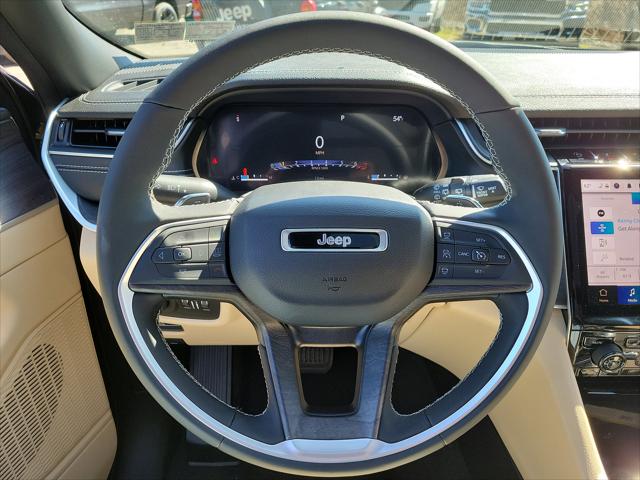 2023 Jeep Grand Cherokee GRAND CHEROKEE L LIMITED 4X4