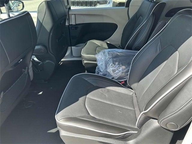 2023 Chrysler Pacifica Plug-In Hybrid PACIFICA PLUG-IN HYBRID LIMITED