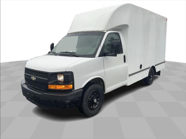 2010 Chevrolet Express Cutaway Work Van
