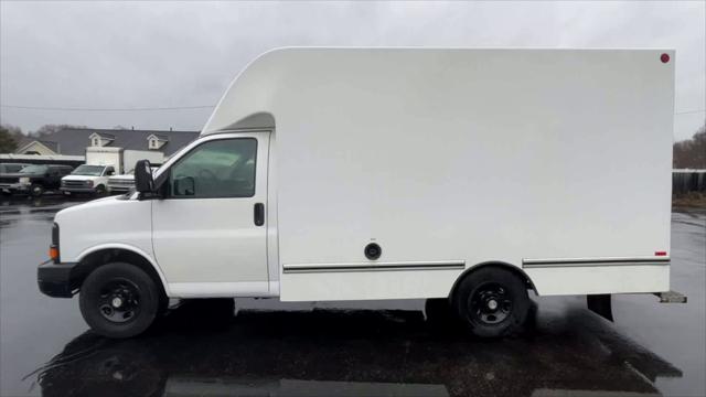 2010 Chevrolet Express Cutaway Work Van