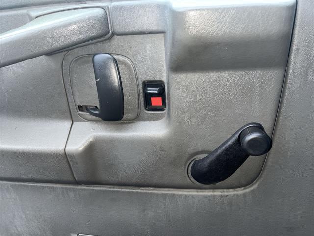 2010 Chevrolet Express Cutaway Work Van
