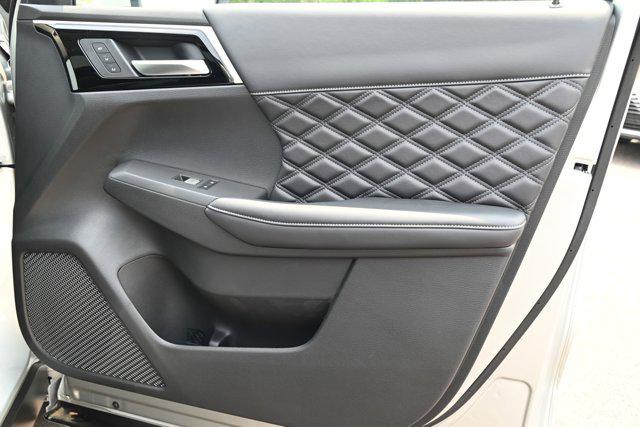 2023 Mitsubishi Outlander PHEV SEL S-AWC