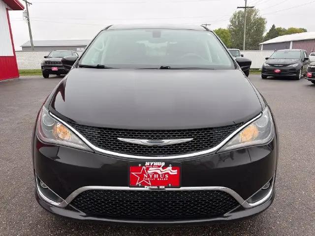 2017 Chrysler Pacifica Touring Plus