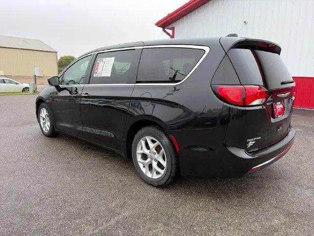 2017 Chrysler Pacifica Touring Plus