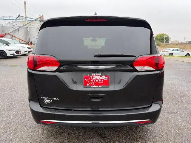 2017 Chrysler Pacifica Touring Plus