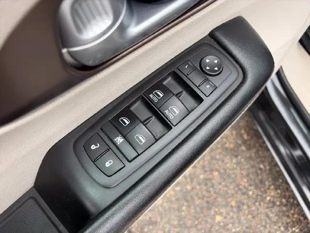 2017 Chrysler Pacifica Touring Plus