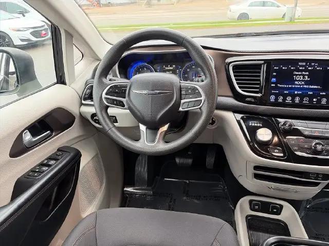 2017 Chrysler Pacifica Touring Plus