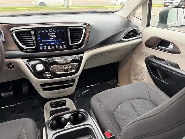 2017 Chrysler Pacifica Touring Plus