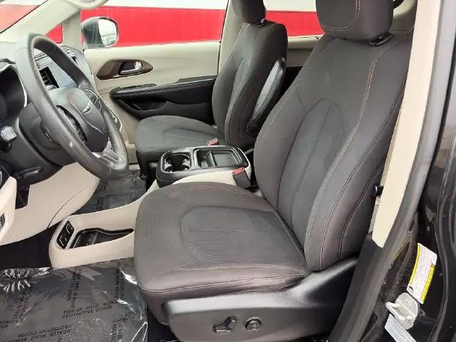 2017 Chrysler Pacifica Touring Plus