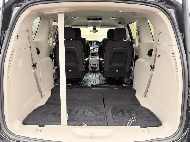 2017 Chrysler Pacifica Touring Plus